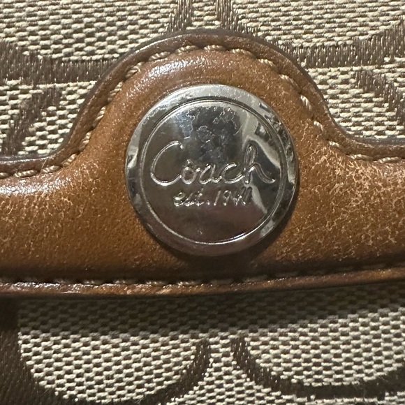 Coach Signature CC Canvas Tri-Fold Wallet - Picture 4 of 10